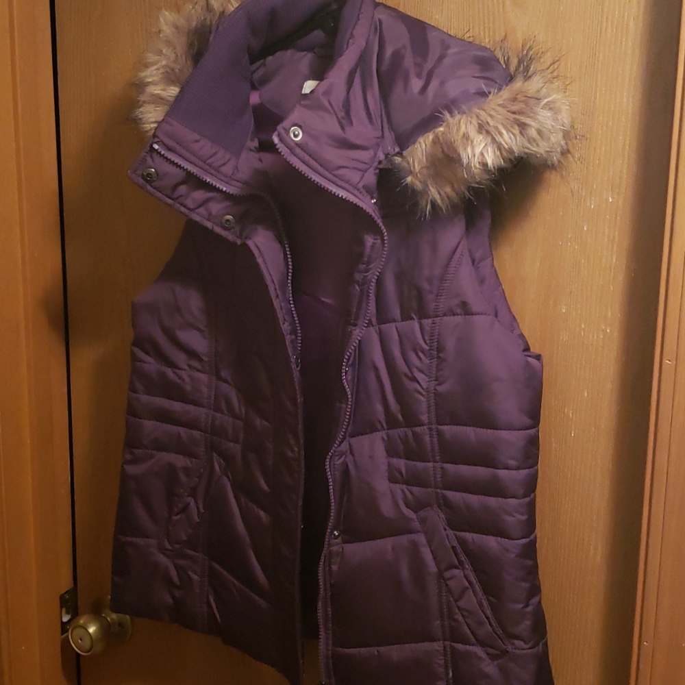 NY&C Faux fur hooded vest